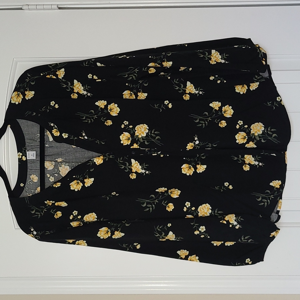 Old Navy Black and Yellow Floral Top XL